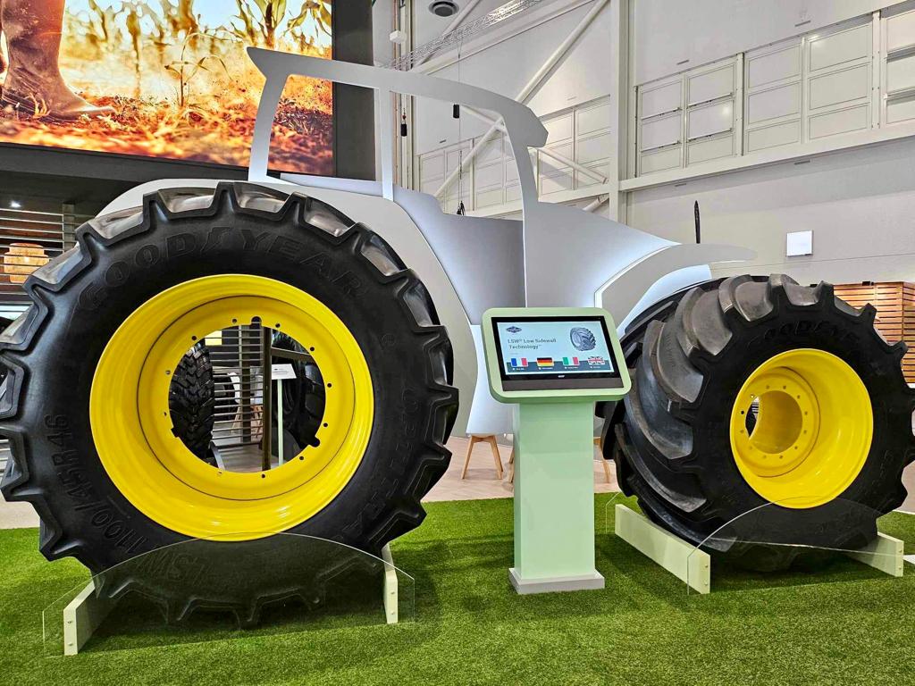 Titan Trade Show Touch Screen Kiosk